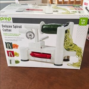 Prep Solutions Deluxe Spiral Cutter - White and Green
